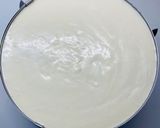 Tej-és fehércsokoládé mousse torta málnazselével recept fázis 6 fotója