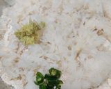 A picture of step 2 of Mooli Paratha.