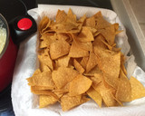 Foto del paso 5 de la receta: Guaca~Nachos 😋😋