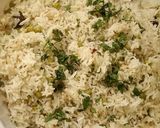A picture of step 3 of Matar pulao.