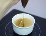 รูปขั้นตอนการทำที่ 2 ของ กาแฟกับใจแก อะไรดำกว่ากัน