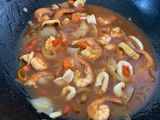 Udang-cumi masak saos Padang