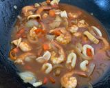 Foto langkah ke 5 dari resep Udang-cumi masak saos Padang.