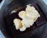Foto langkah ke 1 dari resep Brownies panggang shiny crust..