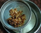 ચીલી ગાર્લિક ફ્રાઇડ રાઈસ (Chili Garlic Fried Rice Recipe In Gujarati) રેસીપી સ્ટેપ1ફોટો