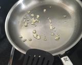 Foto del paso 1 de la receta: Coliflor con verduras estilo arroz tres delicias frito oriental