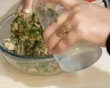 A picture of step 5 of Methi thepla.