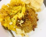 Foto langkah ke 3 dari resep Nasi goreng bawang.
