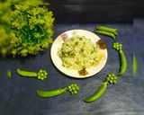 A picture of step 2 of Matar pulao.