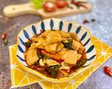 Foto langkah ke 6 dari resep Salmon Tumis Cabai.
