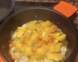 Foto del paso 3 de la receta: Estofado de patatas con calamares