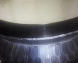 A picture of step 2 of रवा ढोकला.