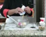 Foto del paso 2 de la receta: Fresas con crema con un toque diferente
