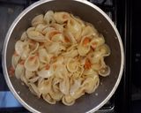 Foto del paso 3 de la receta: Corbatas con tomate ajo y albahaca en 3 pasos