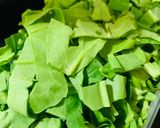 A picture of step 2 of Palak kay Pakory.