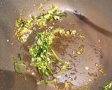 Foto langkah ke 1 dari resep Nasi Daun Jeruk Super Aromatic.