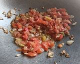 A picture of step 2 of Matar paneer.