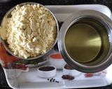 A picture of step 1 of Sindhi kadhi.