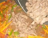 A picture of step 8 of White fried rice and shredded sauce.