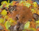 Foto del paso 4 de la receta: Arepa🥯rellena🥩de salteado de carne🧀y verduras🍱🥑🧆