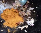 पांढरा पावटा भाजी,बटाटारस्सा आणी कांदा चाट (Pavta Bhaji Batata Rassa Kanda chat Recipe In Marathi) रेसिपी स्टेप 4 फोटो 