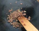 Foto langkah ke 2 dari resep Tumis wortel buncis daging sapi.