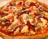 Foto del paso 6 de la receta: Pizza con masa de aceituna negra y tomate seco con un toque ahumado