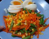 Foto langkah ke 1 dari resep Salad Sayur Ayam Panggang.