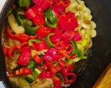 Foto del paso 3 de la receta: Rabo de ternera en salsa de chirivías, pimientos y zanahorias