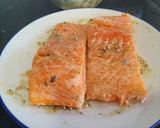Foto del paso 1 de la receta: Salmón en freidora de aire Cosori, agridulce con brotes de wasabi