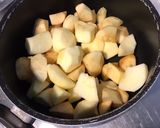 Une image de l'étape 1 de Compote aux fruits du jardin (pommes,pêches blanches,prunes d ente et quetsches).