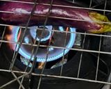 Foto langkah ke 1 dari resep Sambal Santan Terong Bakar.