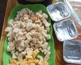 Foto langkah ke 1 dari resep Bongko Pisang Roti Kismis.