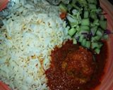 A picture of step 6 of Rice and stew with turkey and coleslaw.
