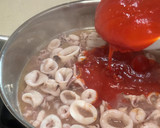 Foto del paso 3 de la receta: Pasta con calamares