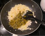 剝皮辣椒肉醬炒麵的食譜步驟2照片