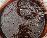 Foto langkah ke 5 dari resep Chewy Brownies (no mixer, loyang 22x22).