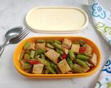 Foto langkah ke 4 dari resep Tumis Buncis Tahu Saus Tiram.