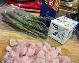 Spárgás tejszínes - csirkés spagetti recept fázis 1 fotója