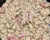 Domowe risotto z pieczarkami i wędzonym boczkiem krok przepisu 3 zdjęcie