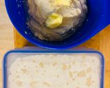 Hình bước làm 1 của món Bánh mì không cần nhồi bột, lên men từ sữa chua quá chua (No knead bread from sour yoghurt)
