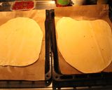 Foto del paso 11 de la receta: Pizzas; Escudo de don Roque y Globo de historieta