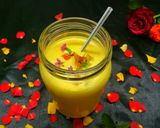 A picture of step 2 of Mango lassi.