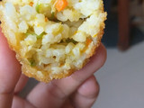 Bola bola nasi krispy