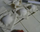 Foto del paso 3 de la receta: Pastelitos criollos con dulce de membrillo al horno