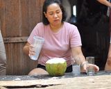 รูปขั้นตอนการทำที่ 1 ของ Frothy Coffee with Coconut Juice 🥥🥥