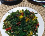 Foto langkah ke 4 dari resep Tumis kangkung.