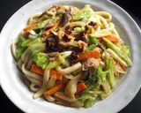 A picture of step 4 of Mackerel ‘Chan-Chan-Yaki’ Udon.
