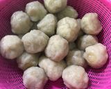 Foto langkah ke 3 dari resep Bakso Goreng Tanpa Daging.