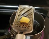 A picture of step 1 of Ginger Milk Tea.